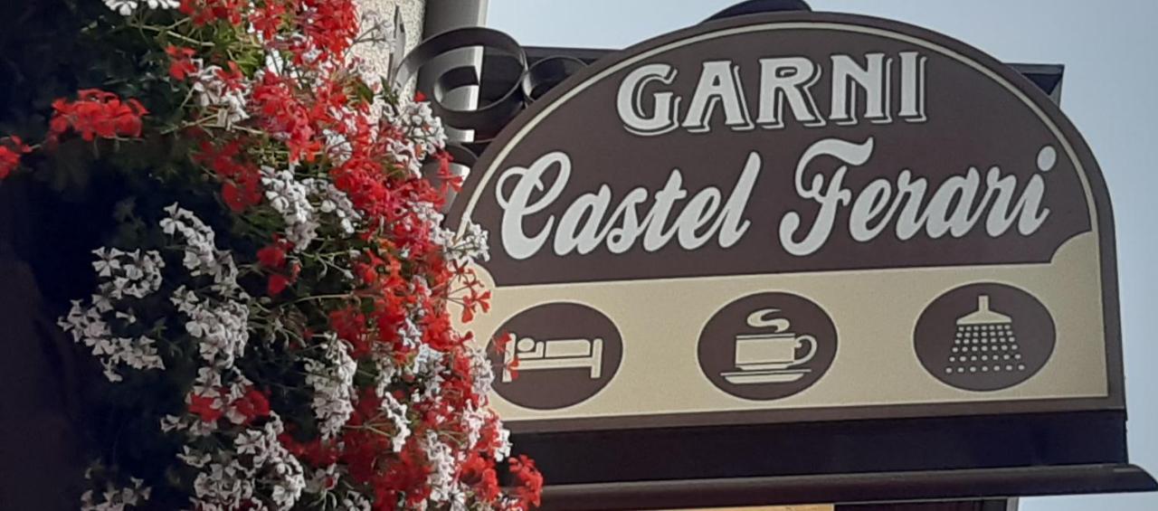 Garni Castel Ferari Hotel Tuenno Exterior photo